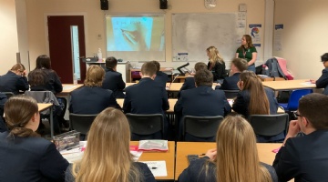 West Exe School students inflate their economic knowledge thanks to Exeter University students